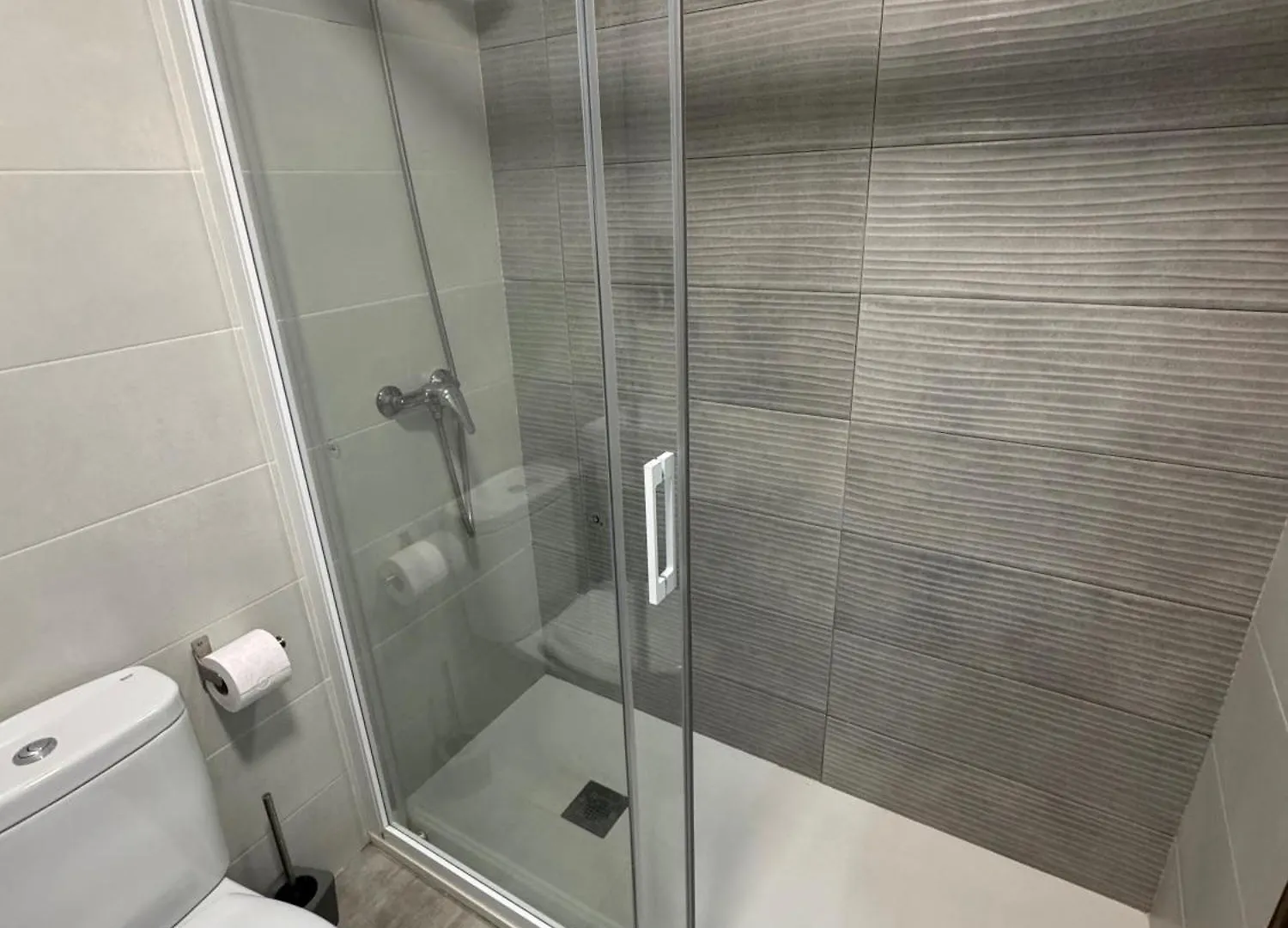 Appartement Sunny, Seaside Rental With Pool L' Escala